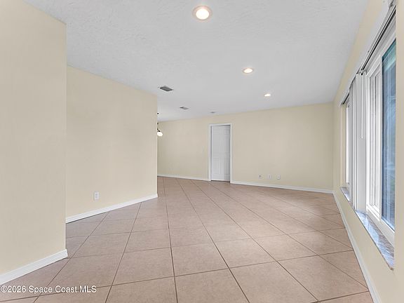 4th image of 2427 Nobility Ave