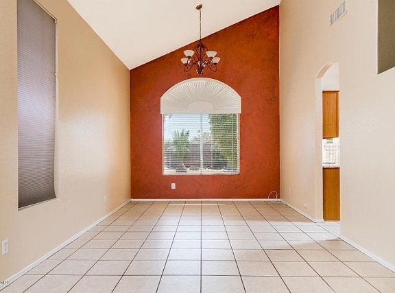 4th image of 1021 E Mountain Vista Dr