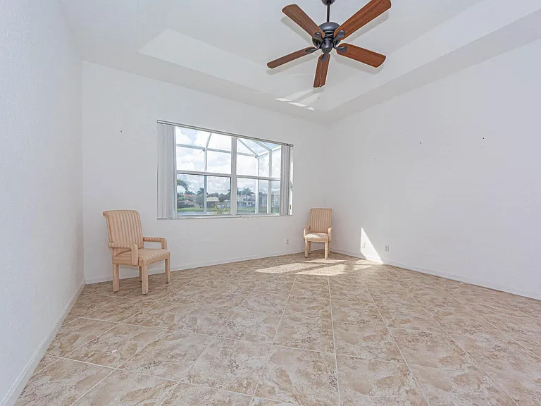 Master Bedroom, lake view