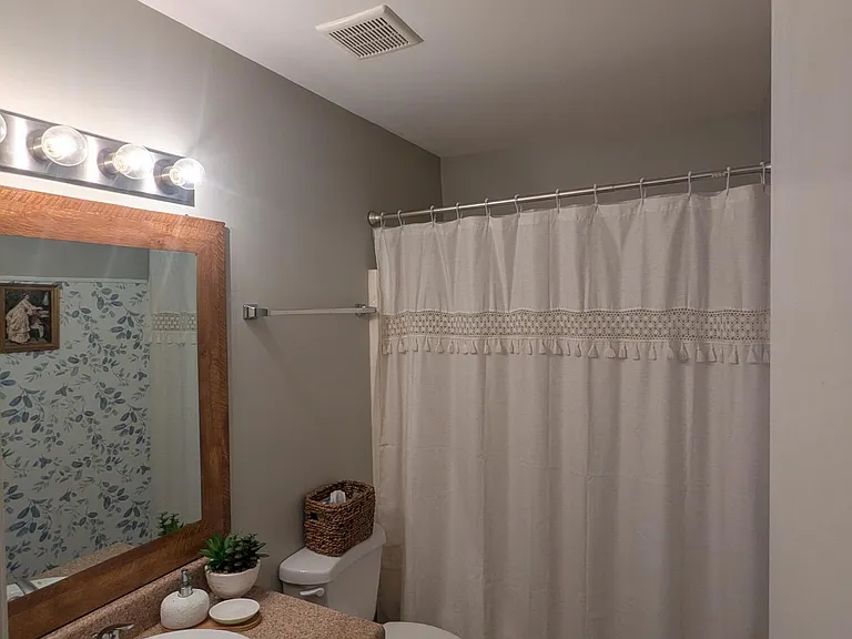 5513 Kaplan Dr — Photo 26