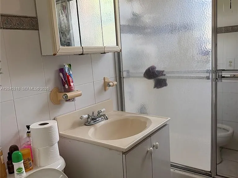 9201 Broad Manor Rd — Photo 12