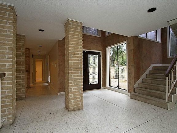 2nd image of 10738 Paulwood Dr