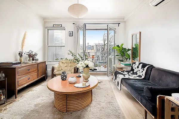 1st image of 68 Green St APT 3B