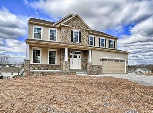 30 Torrey Pines Dr, Mechanicsburg, PA 17050