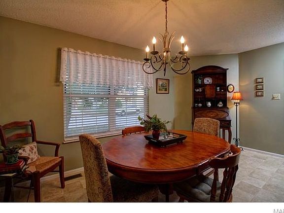5th image of 1331 Kyle Dr