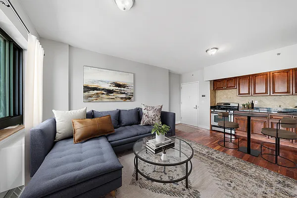 Rented by Vector New York, LLC | media 10