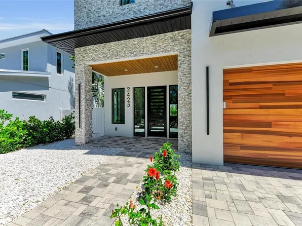 2425 Floyd St, Sarasota, FL 34239