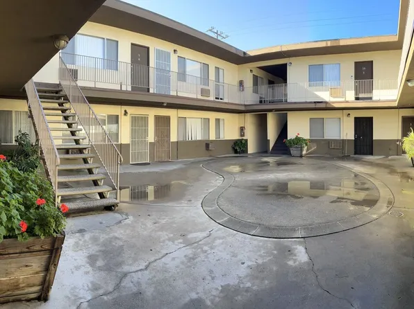 6836 Radford Ave, North Hollywood, CA 91605