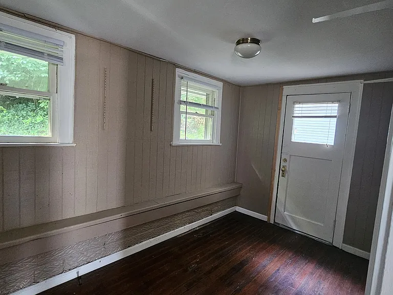 774 Garrison Ave — Photo 17