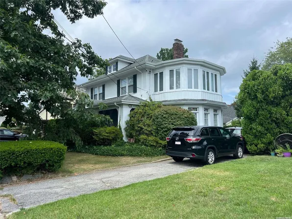 12 Morris Ave., Malverne, NY 11565
