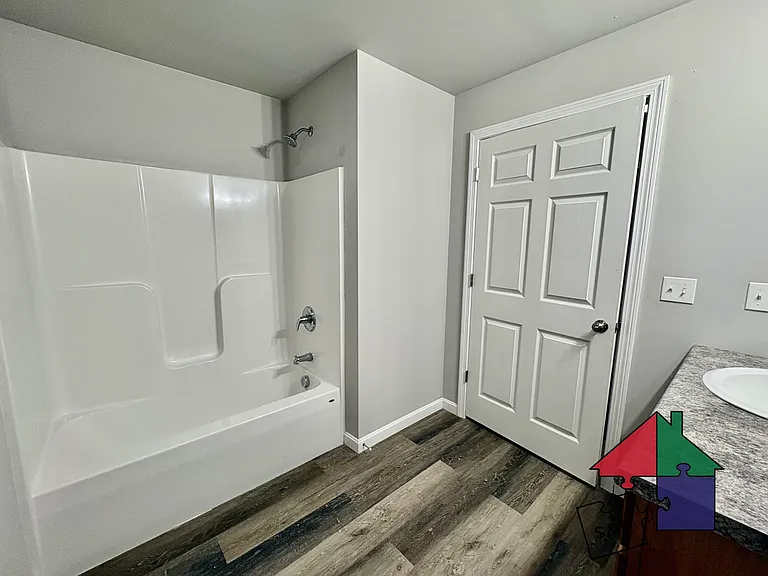 57 Green St #106 — Photo 16