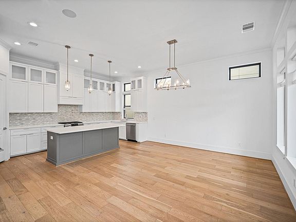 5th image of 1733 Moritz Dr #A