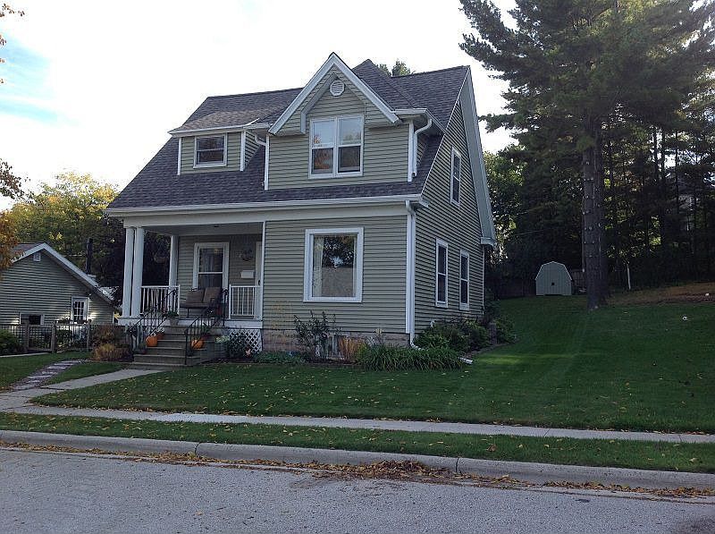 1st image of 419 Franklin St