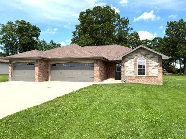 2604 Country Drive, Mountain Grove, MO 65711