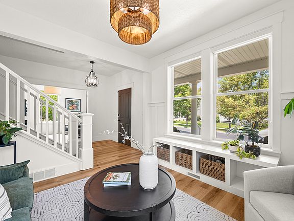 5th image of 5027 W Burntside Ave