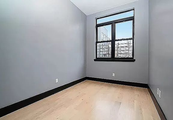 4th image of 150 Meserole St #2B