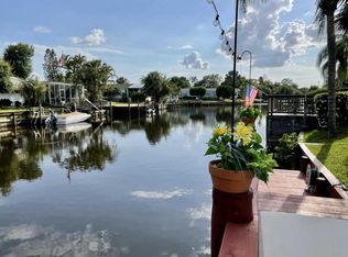 222 SE Paradise Pl, Stuart, FL 34997