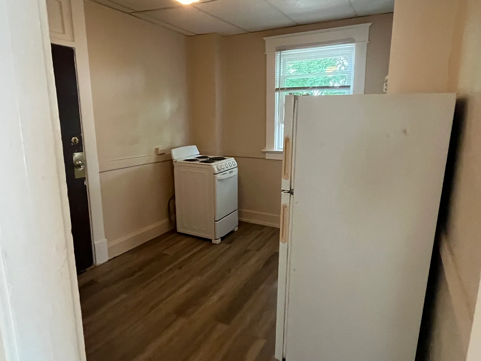 2 bed, $800 — Photo 2