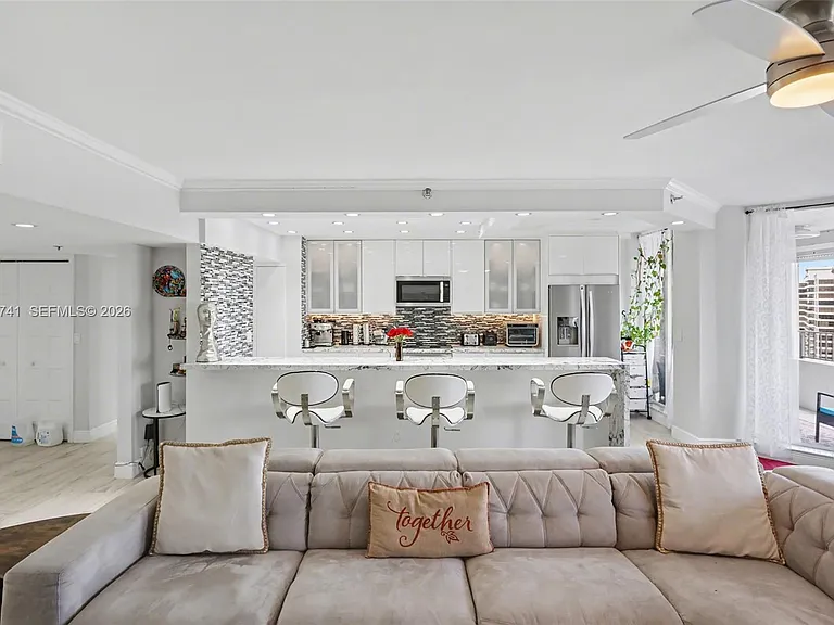 300 Three Islands Blvd #Penthouse 3A — Photo 32