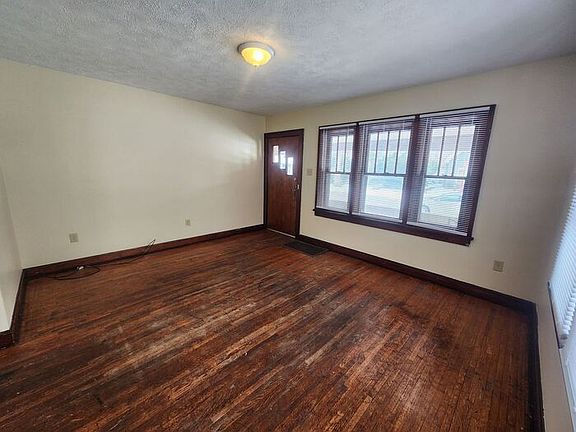 3rd image of 1230 N 9th St