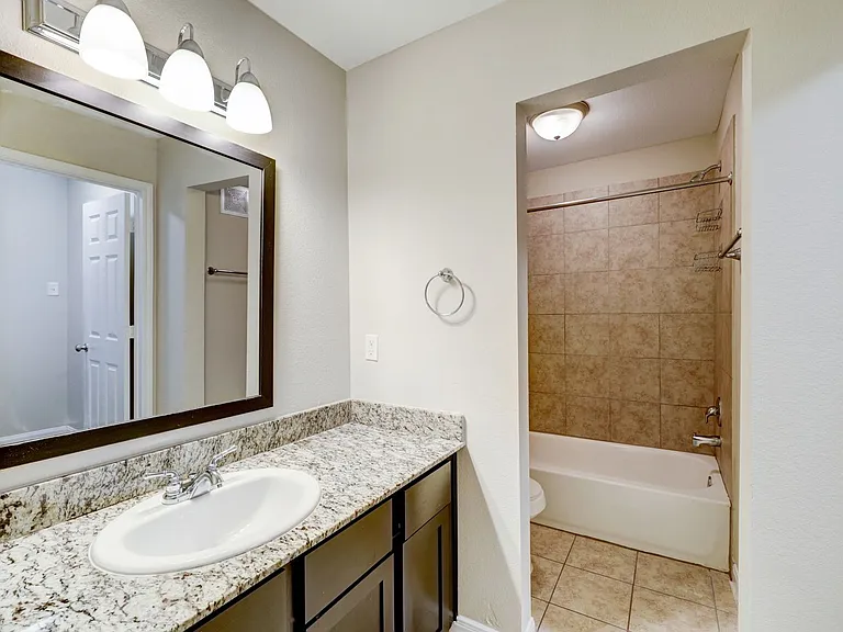 Timbergrove — Photo 30