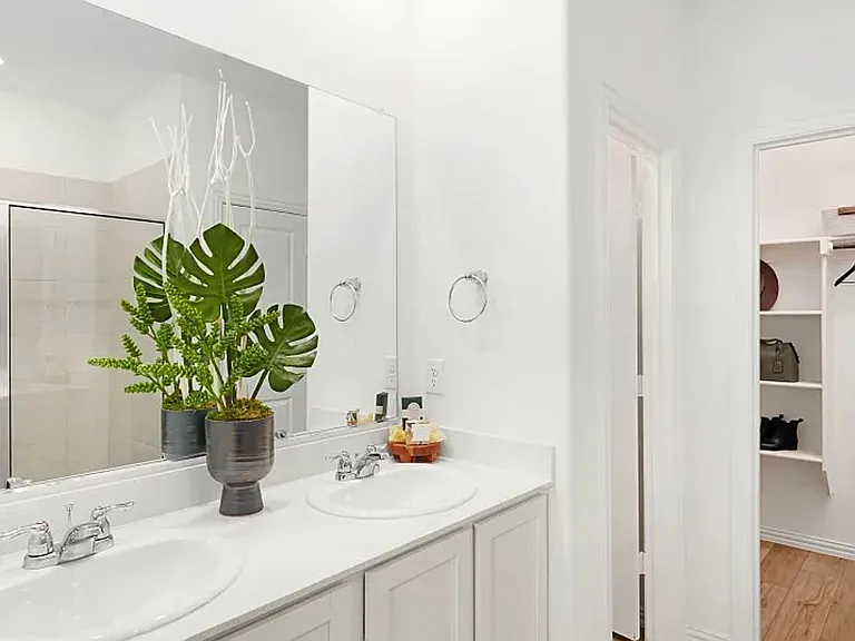 1462 Everett Gardens Way — Photo 12