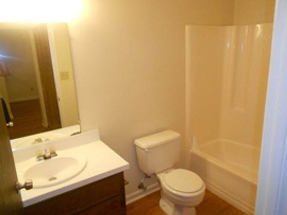 1st image of 3198 Ginger Dr APT B