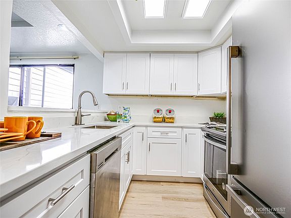 4th image of 8407 18th Avenue W #4-102