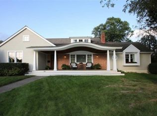 100 Country Club Dr, Linwood, NJ 08221