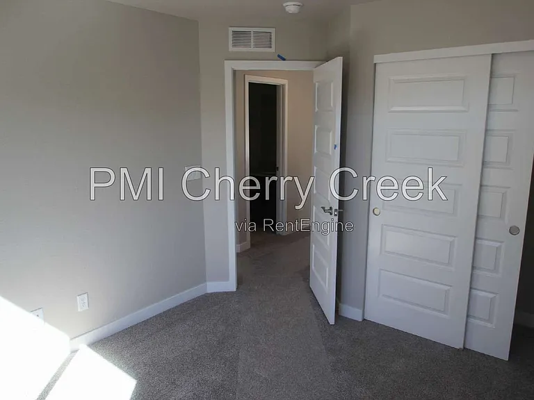 12871 E Caspian Pl — Photo 31