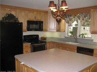 16 Old Nod Rd, Clinton, CT 06413