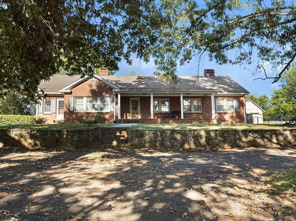 1893 Beersheba Hwy, McMinnville, TN 37110