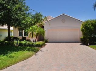6447 43rd Ct E, Sarasota, FL 34243