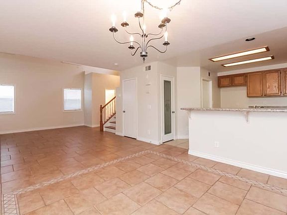 3rd image of 25221 Omaha Dr