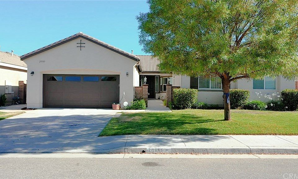 1st image of 29385 Lake Hills Dr