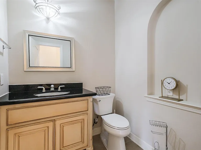 12411 Santiago Cove Ln — Photo 18