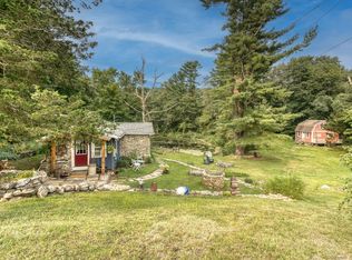 16 Thornbush Rd, Mansfield, CT 06250