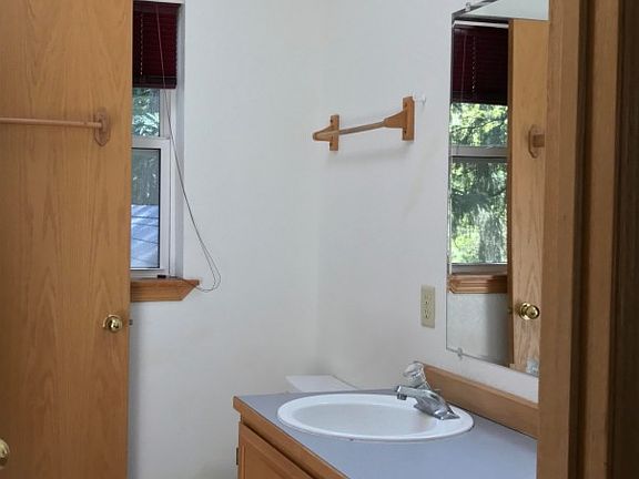 4th image of 7709 38th Ct SE