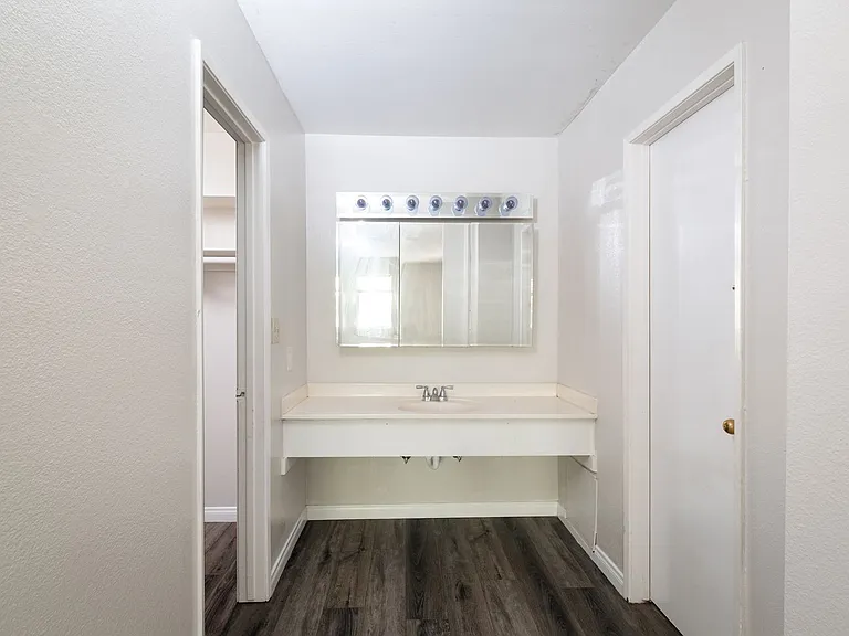 2300 S Hacienda Blvd #G4 — Photo 14