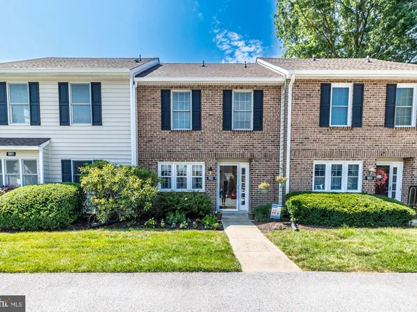 902 N Glen Dr #902, Glen Mills, PA 19342