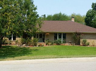 824 N Gray St, Caldwell, TX 77836