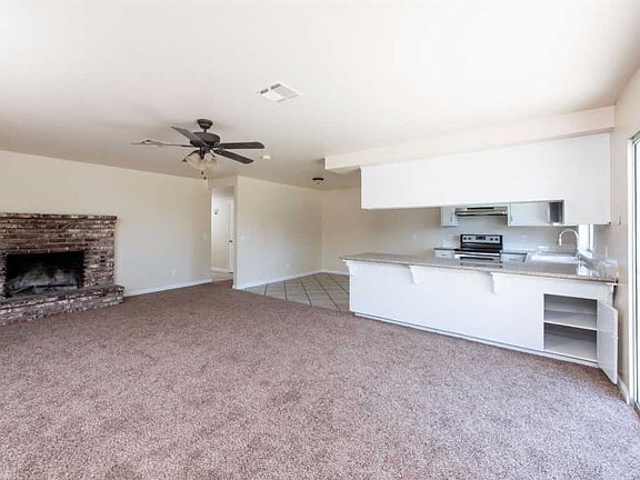 5th image of 3807 W Tulare Ave