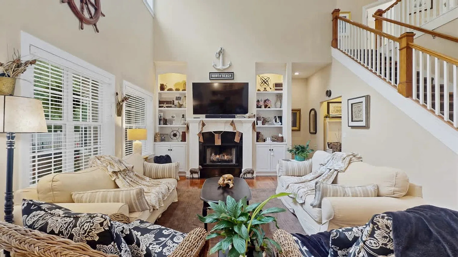 6 bed, 4.0 bath, 3433 sqft, $13,283 — Photo 1