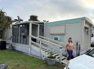 28 Rainbow Rd, Melbourne, FL 32937