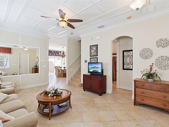 3rd image of 6552 Helmsley Cir