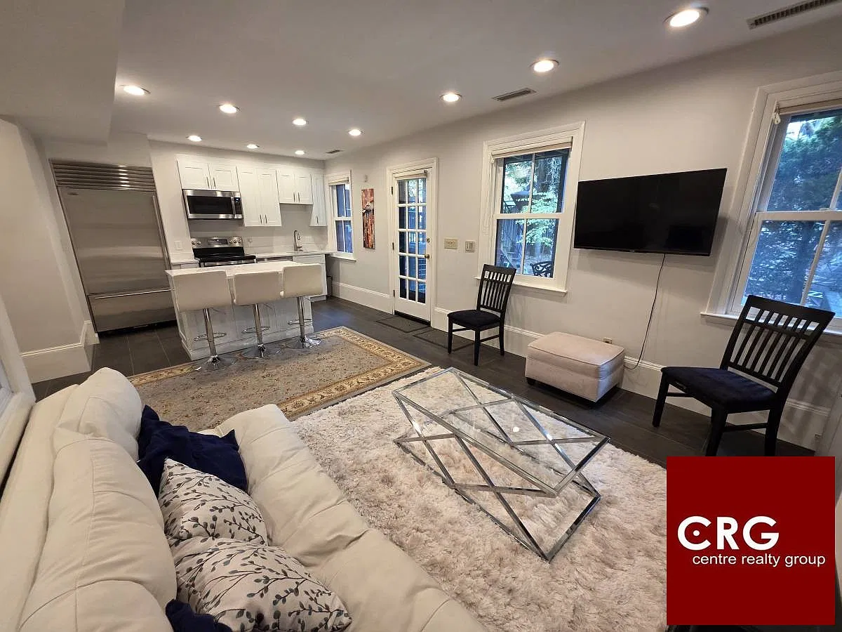 1 bed, 1.0 bath, 1000 sqft, $3,000 — Photo 2