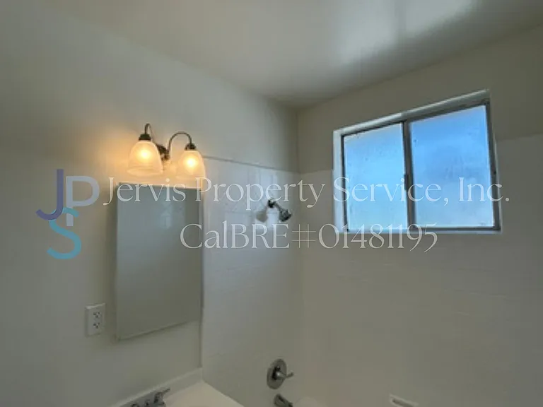 3362 Alma Ave #F — Photo 9