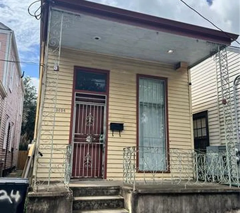 3026 Constance St
