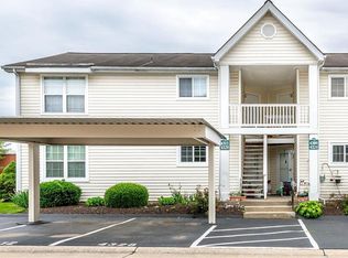4328 Inlet Isle Dr, Florissant, MO 63034