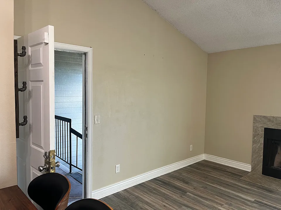 8843 Colorado Blvd #301